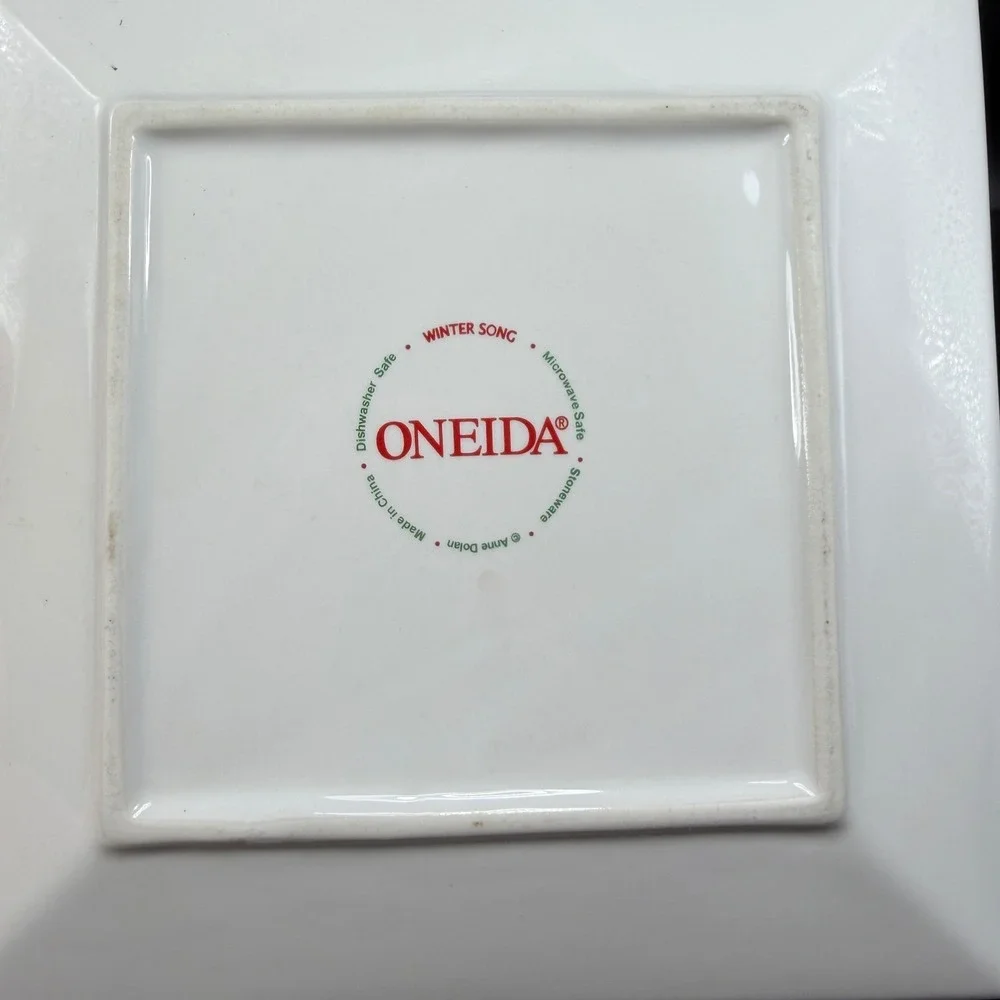 Oneida Winter Song Stoneware Dishes Plates Set 4 Anne Dolan Christmas‎ 8in NEW